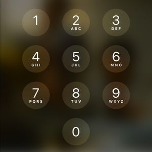 Meet your Posher, Debrien